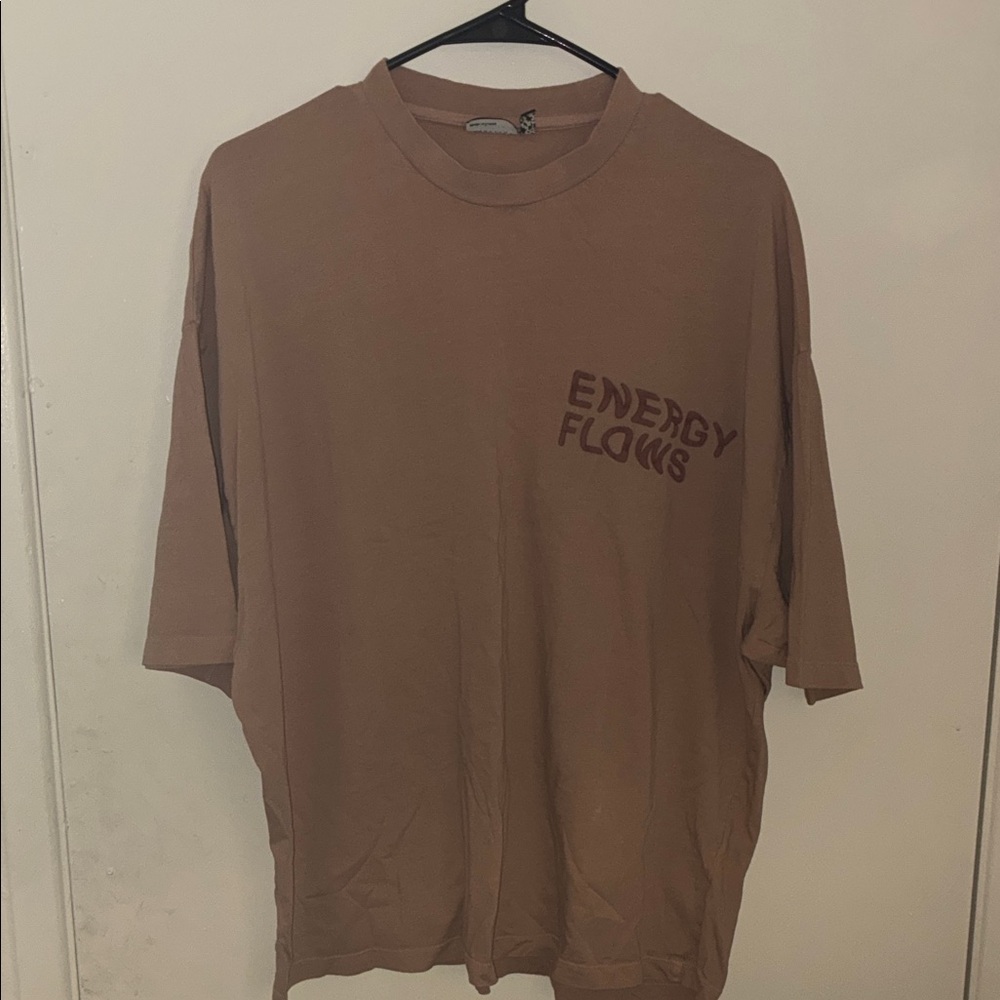 ASOS DESIGNS - Energy Flows Graphic Tee